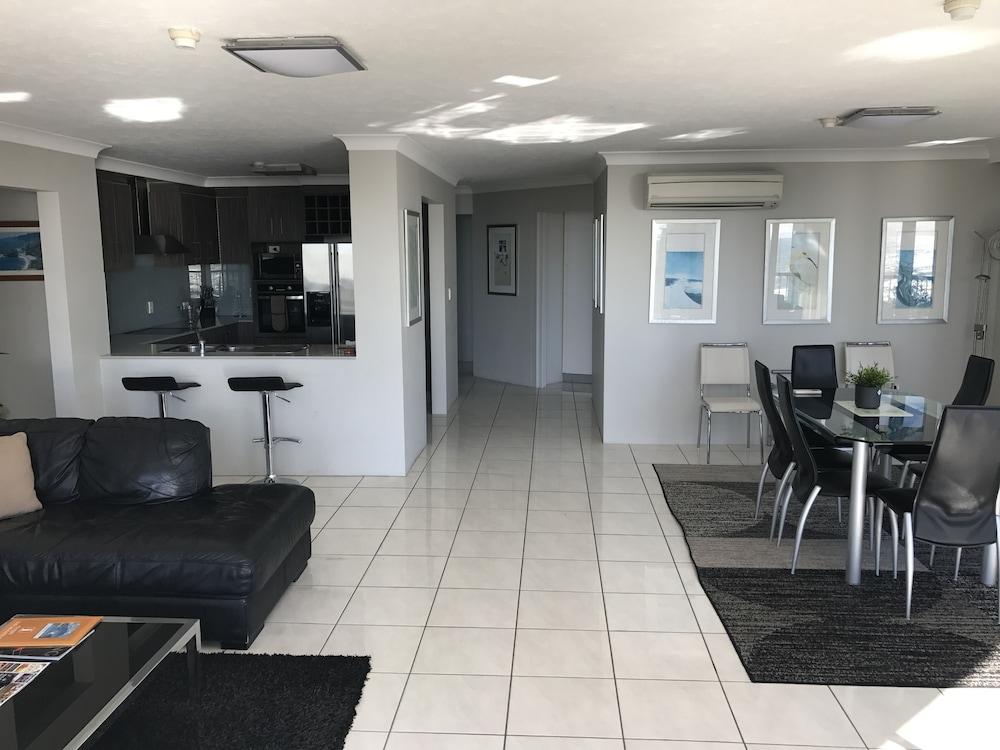 Genesis Apartments By Gold Coast Premium